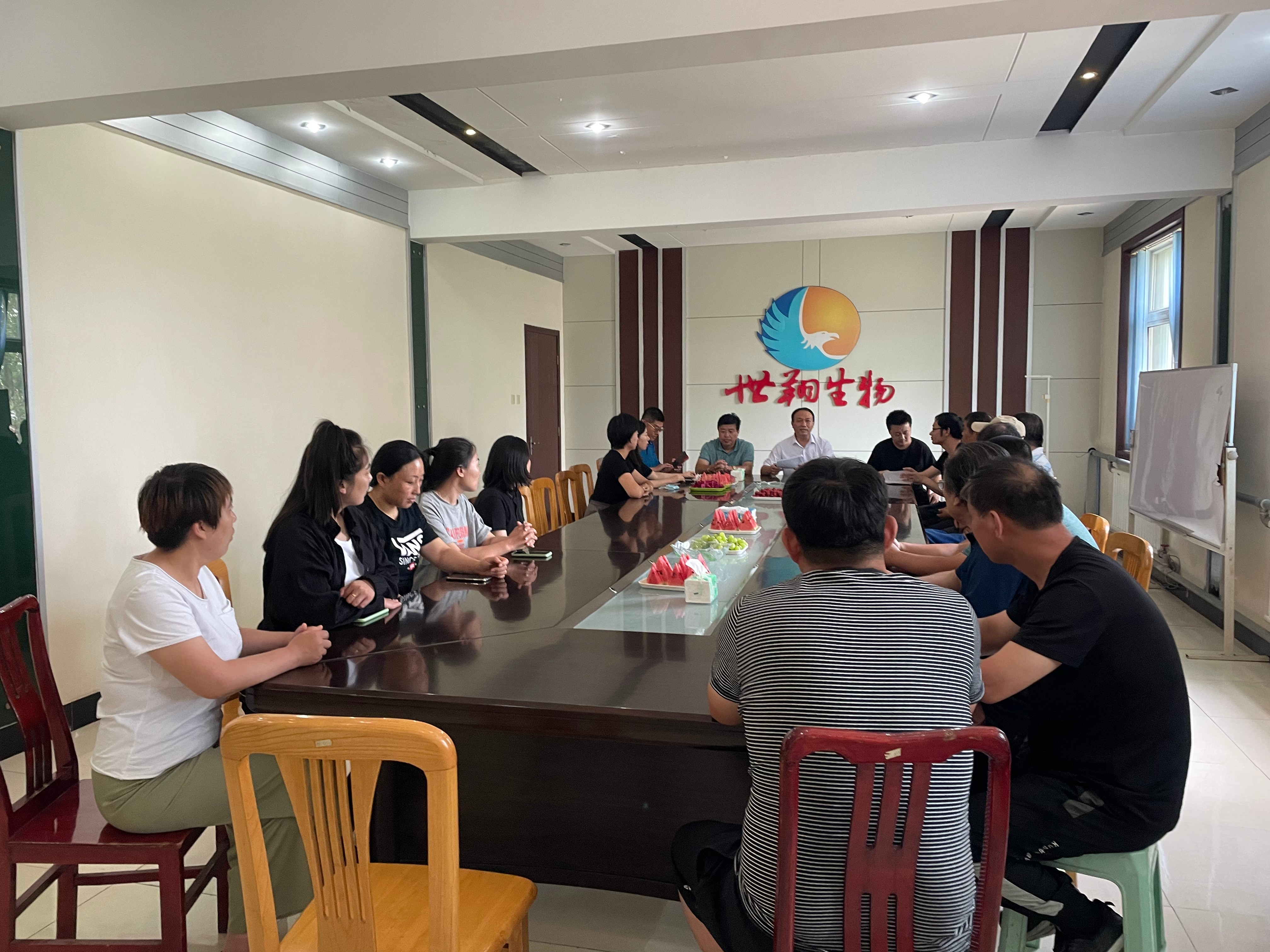 運河區統戰部副部長兼工商聯黨組書記工商聯秘書長來我公司對我公司董事長作為第12屆滄州市政協委員進行考核考察